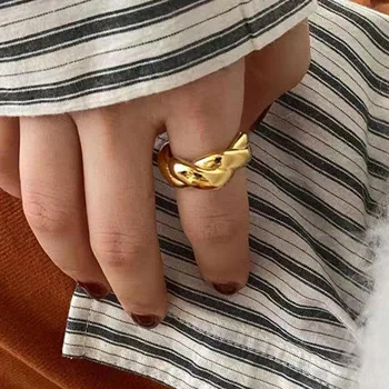 Утрированно груб коноп цвете възел пръстен от титан и стомана златно покритие 18K Gold нова